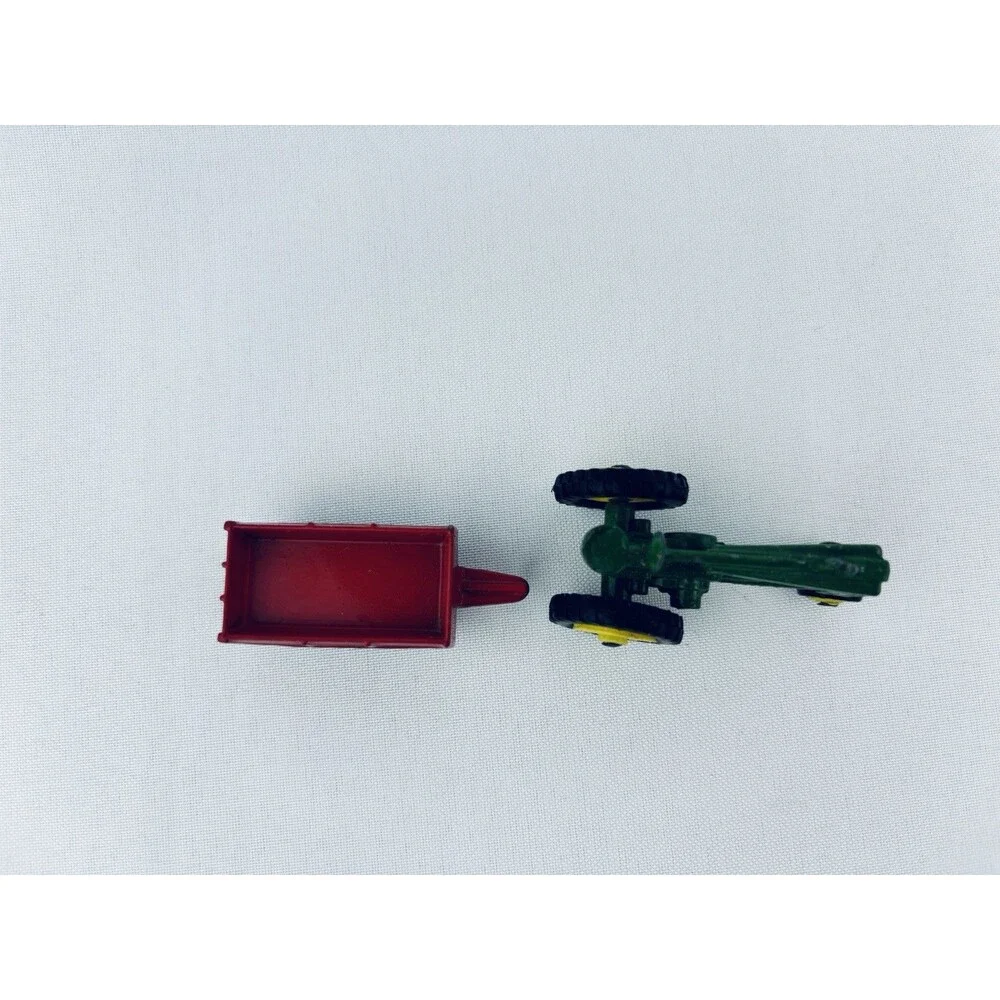 Lot Of 2 Ertl 1/64 Tractor -‎ John Deere & Red Wagon- Farm